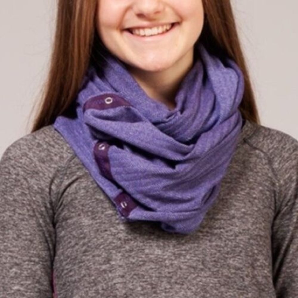 2/$20 Ivivva Scarf
